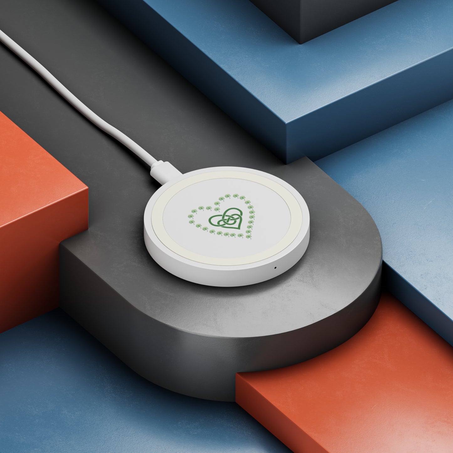 Irish Hearts Quake Wireless Charging Pad
