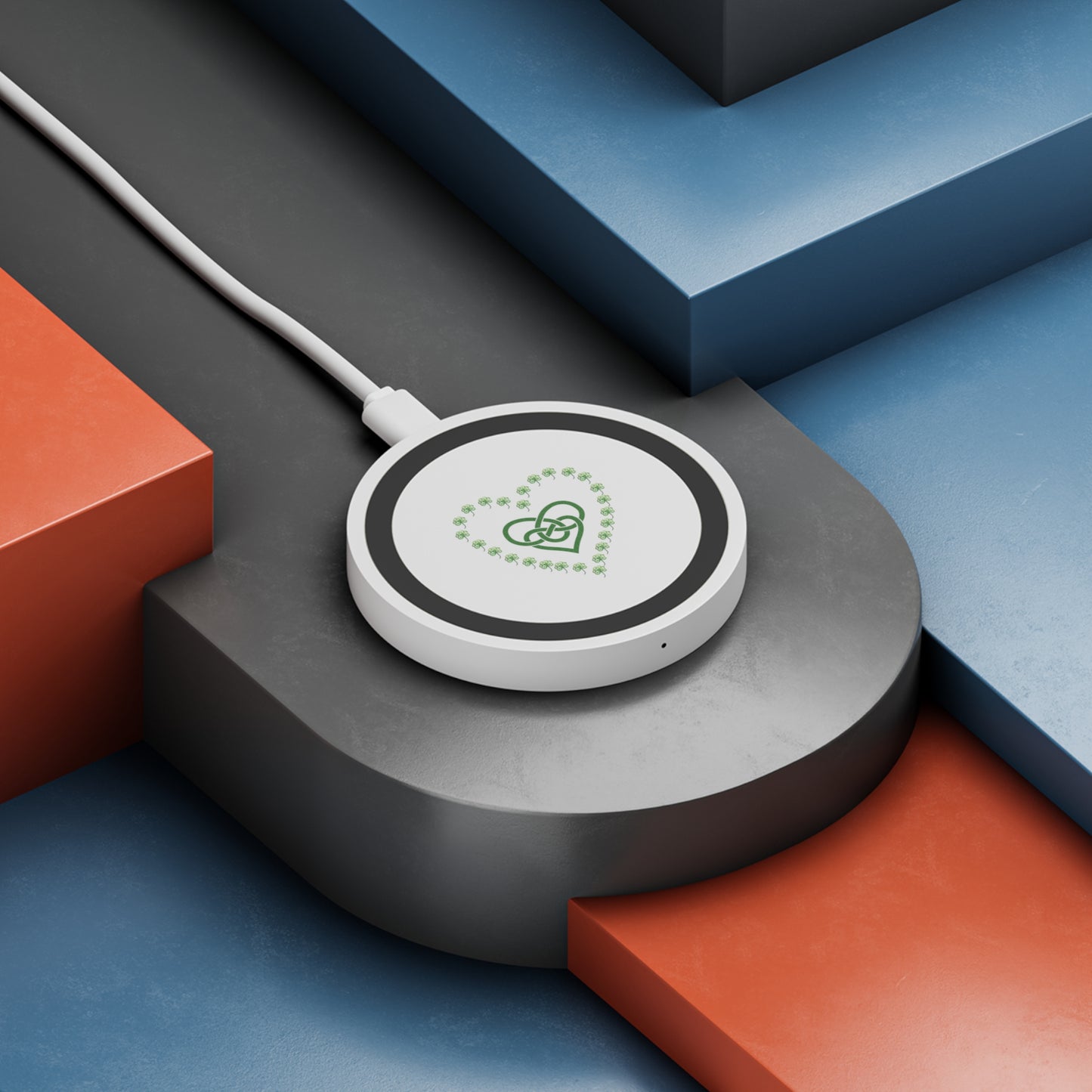 Irish Hearts Quake Wireless Charging Pad